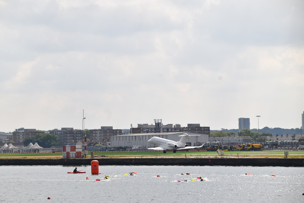 london-city-airport-n-chadwick-cc-by-sa-2-0-geograph-britain-and