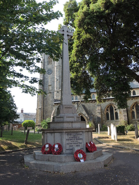 Sidmouth war memorial © Neil Owen cc-by-sa/2.0 :: Geograph Britain and ...