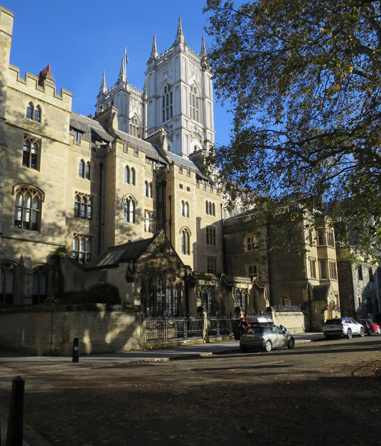 The Dean's Yard, Westminster Abbey © Dave Croker ccbysa/2.0