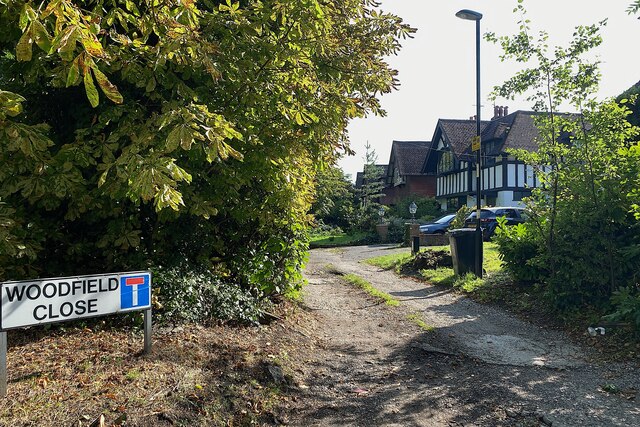 woodfield-close-upper-norwood-robin-stott-geograph-britain-and