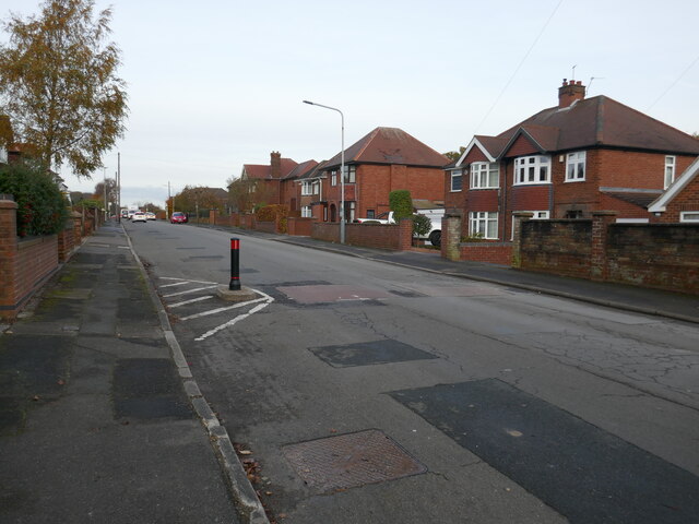 Traffic calming on Thoresby Avenue