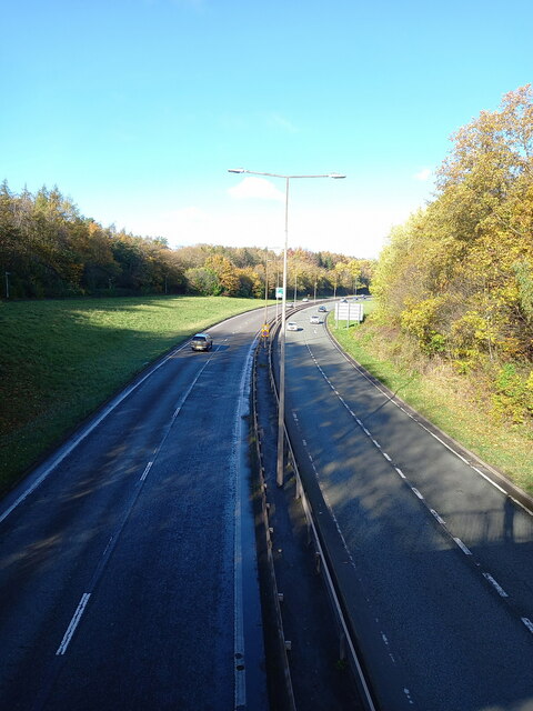 A442 Queensway, looking north © Richard Law cc-by-sa/2.0 :: Geograph ...