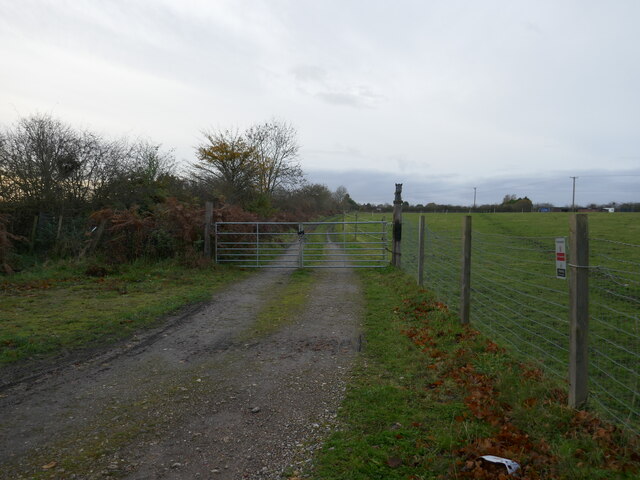 Farm track parallel to Blidworth Road