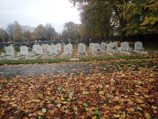 Cadet graves in Gillingham (Woodlands) Cemetery