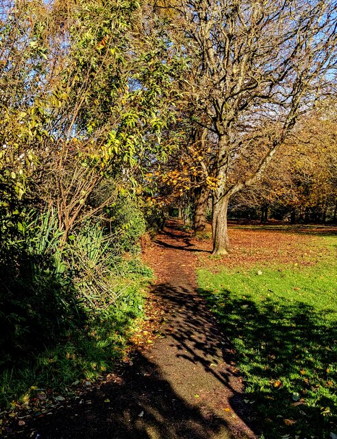 NNE along a path near Abergavenny Bus... © Jaggery cc-by-sa/2.0 ...