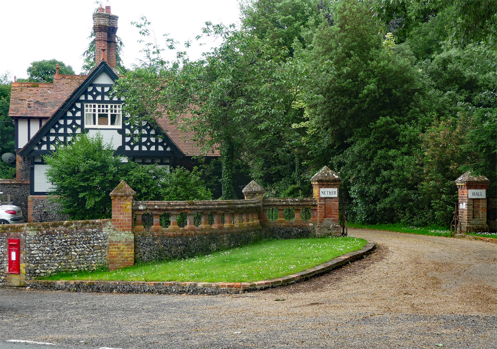 lodge-cottage-pakenham-stephen-richards-geograph-britain-and-ireland