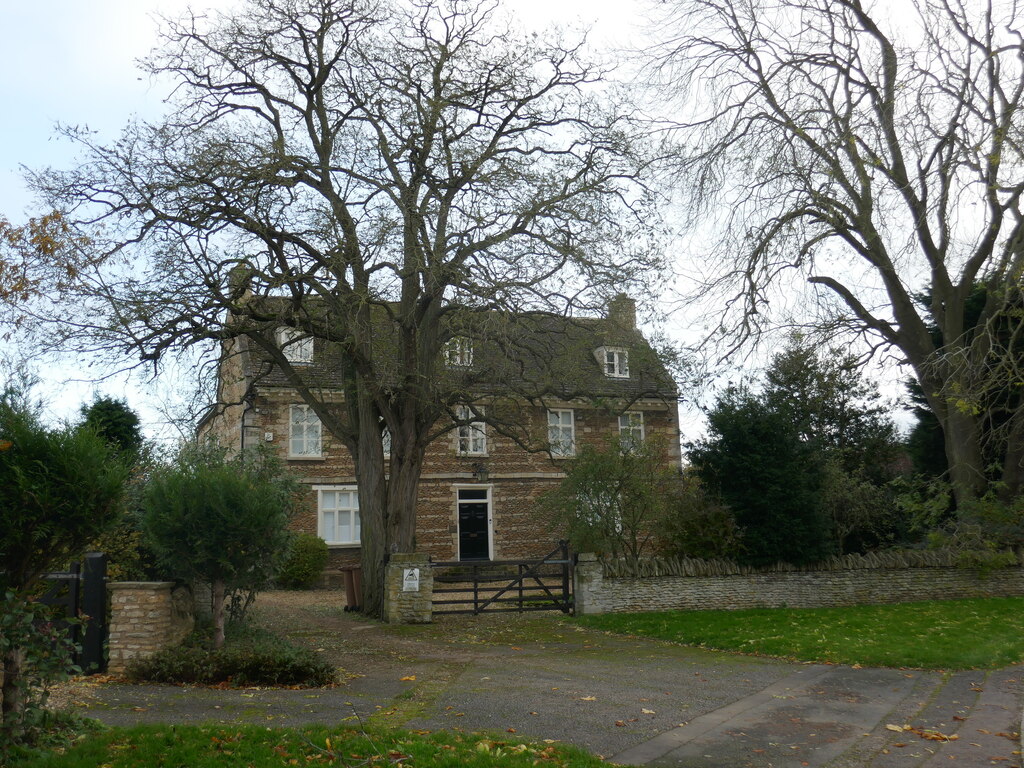 the-old-manor-house-longthorpe-jonathan-thacker-geograph-britain