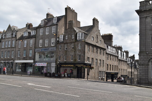 Old Blackfriars © N Chadwick cc-by-sa/2.0 :: Geograph Britain and Ireland