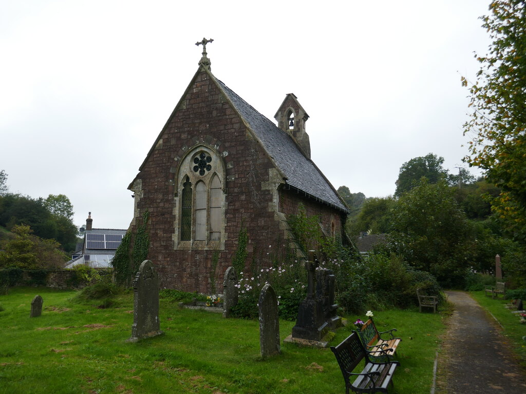 Cemetery chapel at Clearwell © Jonathan Thacker cc-by-sa/2.0 ...