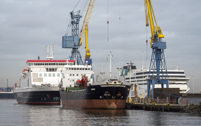 The 'Aasli' at Belfast © Rossographer :: Geograph Britain and Ireland