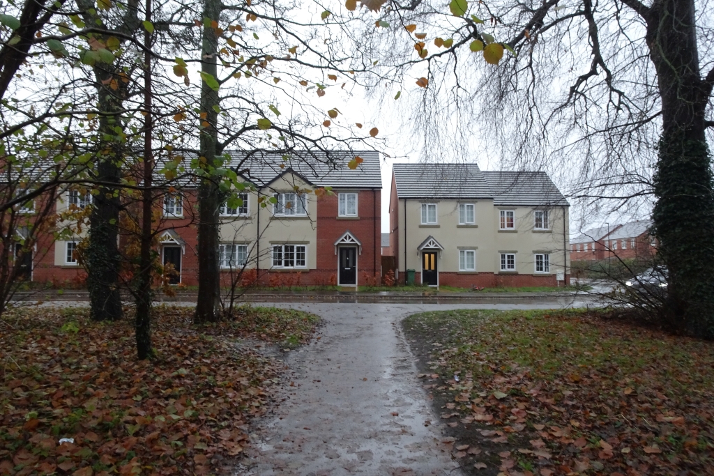 Houses on Windmill Lane © DS Pugh Geograph Britain and Ireland