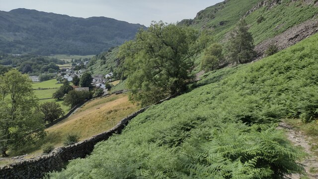 coming-down-in-to-walthwhaite-shaun-ferguson-geograph-britain-and