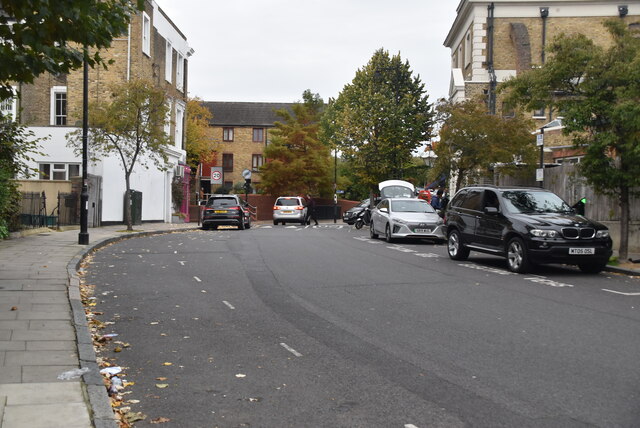 st-john-s-grove-n-chadwick-geograph-britain-and-ireland