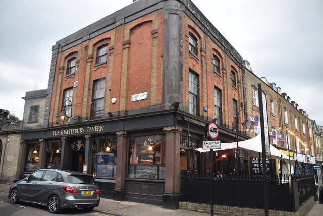 Shaftesbury Tavern © N Chadwick cc-by-sa/2.0 :: Geograph Britain and ...