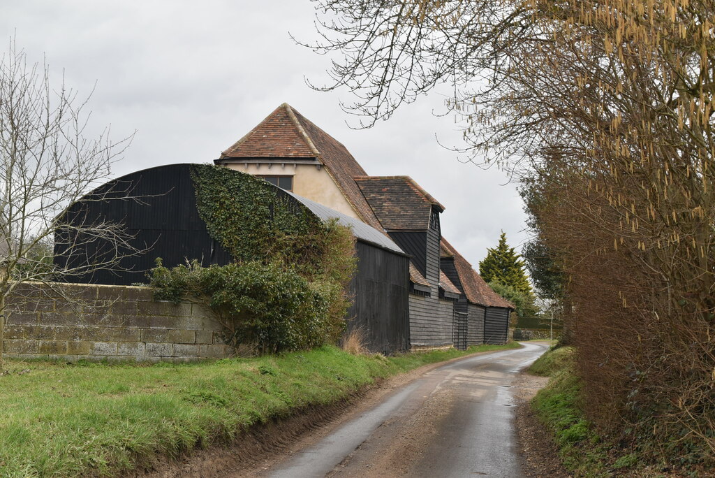 Timber Buildings Hazel End © N Chadwick Cc By Sa 2 0 Geograph