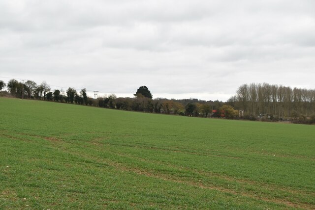 arable-land-n-chadwick-geograph-britain-and-ireland