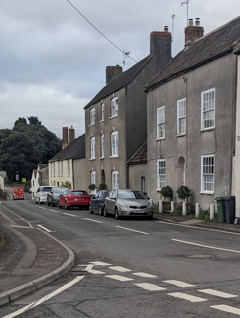 Wotton Road houses and cars, Kingswood,... © Jaggery :: Geograph ...