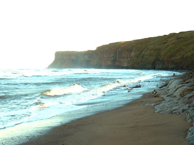 The end of the beach shortly after high... © Gordon Hatton :: Geograph ...