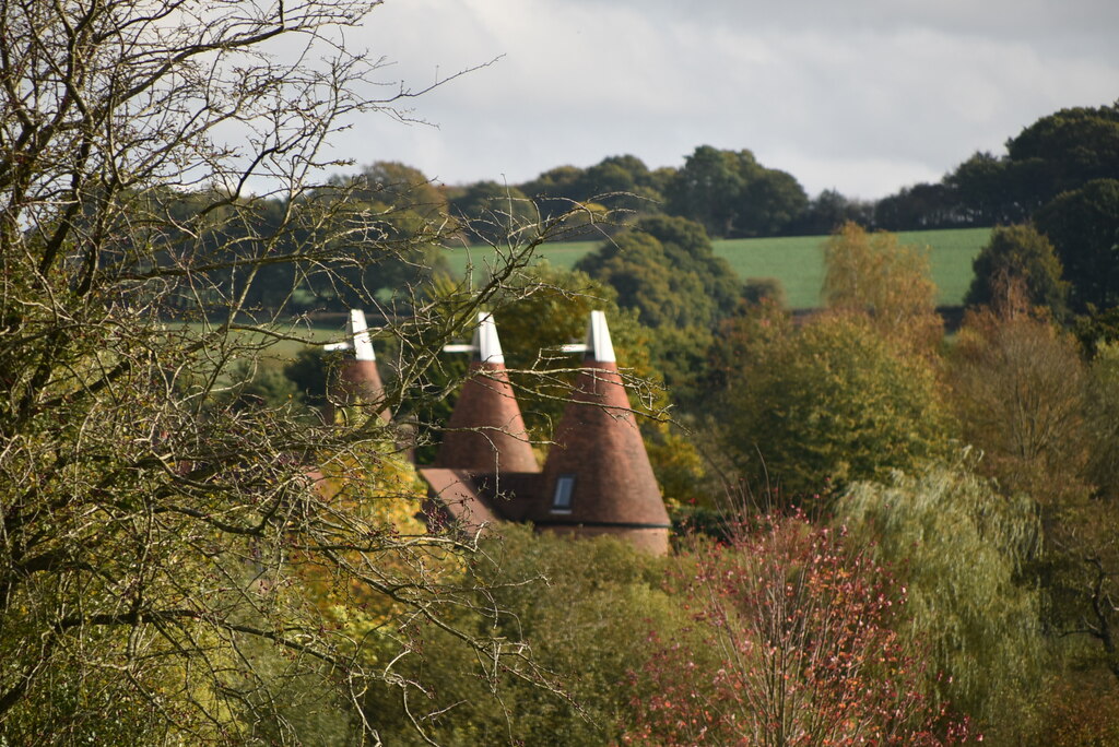 Summerford Farm Oast © N Chadwick Cc By Sa20 Geograph Britain And