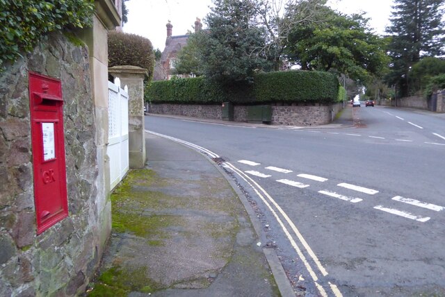 post-box-on-a-road-junction-philip-halling-cc-by-sa-2-0-geograph