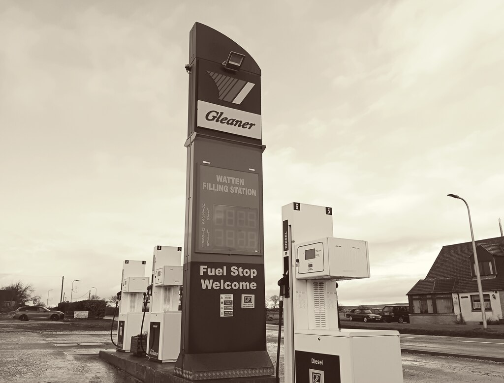 study-of-a-gasoline-station-david-bremner-cc-by-sa-2-0-geograph