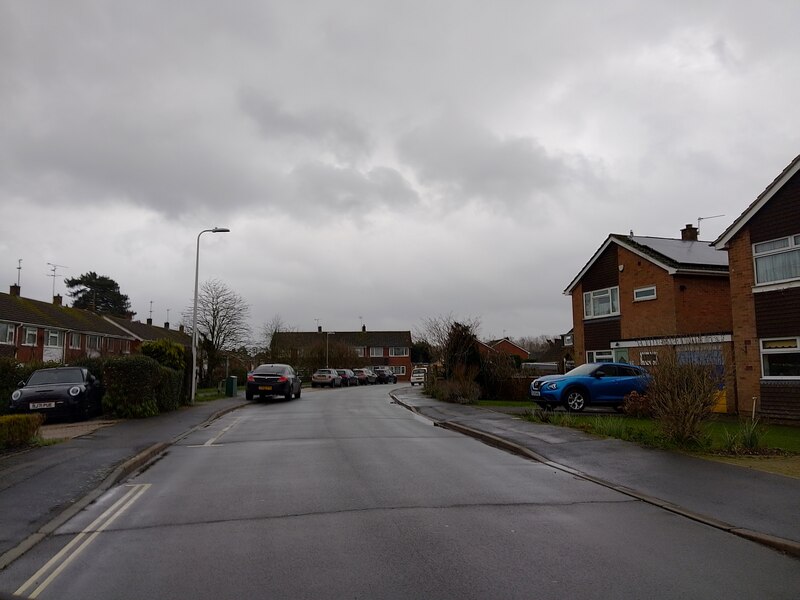 Meadow Way, Theale © Oscar Taylor cc-by-sa/2.0 :: Geograph Britain and ...