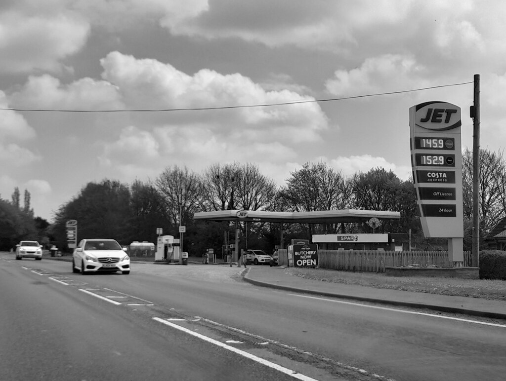 study-of-a-gasoline-station-david-bremner-cc-by-sa-2-0-geograph