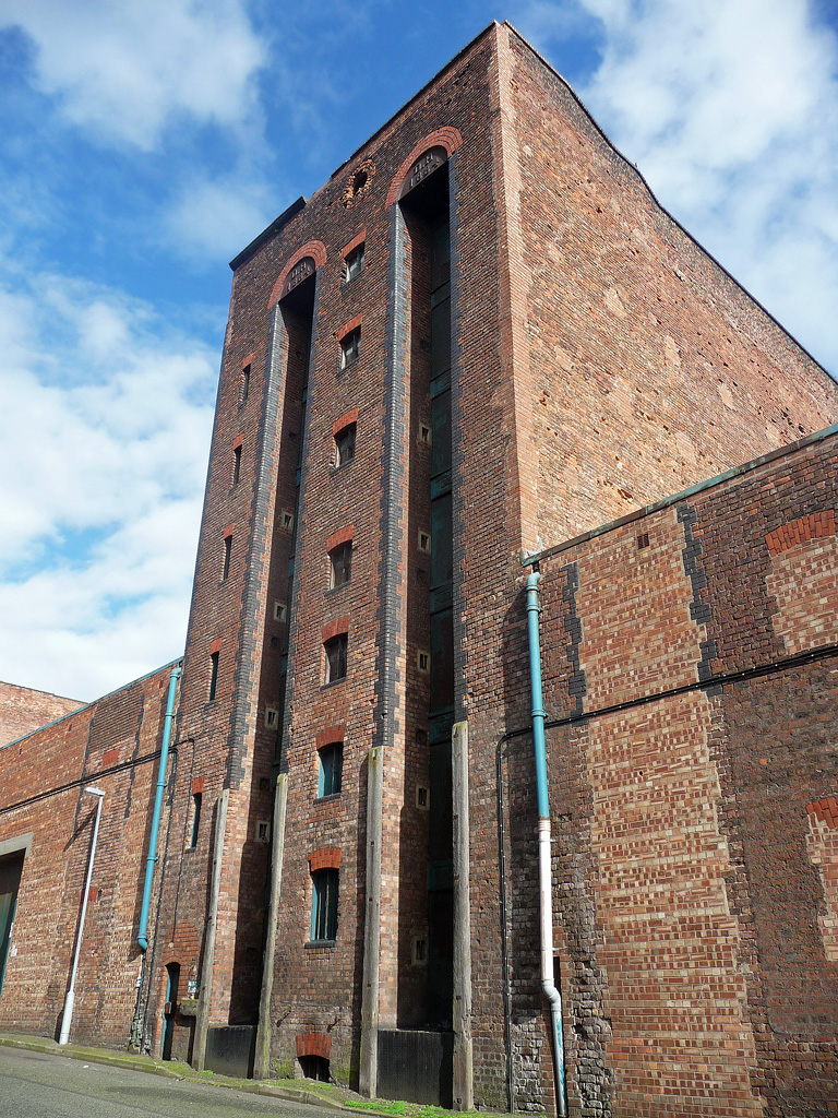 6 Effingham Street, Bootle © Stephen Richards :: Geograph Britain and ...