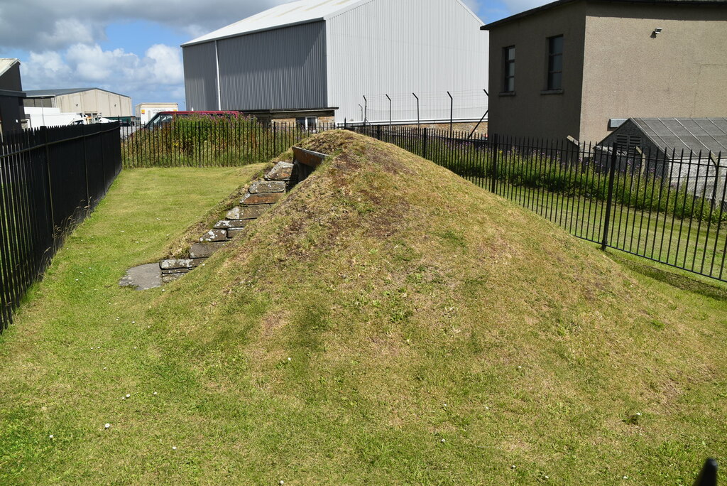 grain-earth-house-n-chadwick-cc-by-sa-2-0-geograph-britain-and-ireland