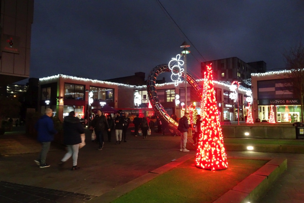 christmas-lights-in-trinity-square-ds-pugh-cc-by-sa-2-0-geograph