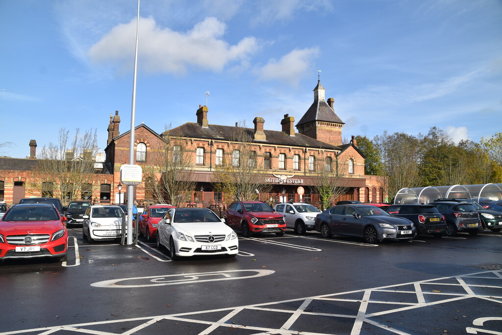 Former West Station © N Chadwick cc-by-sa/2.0 :: Geograph Britain and ...