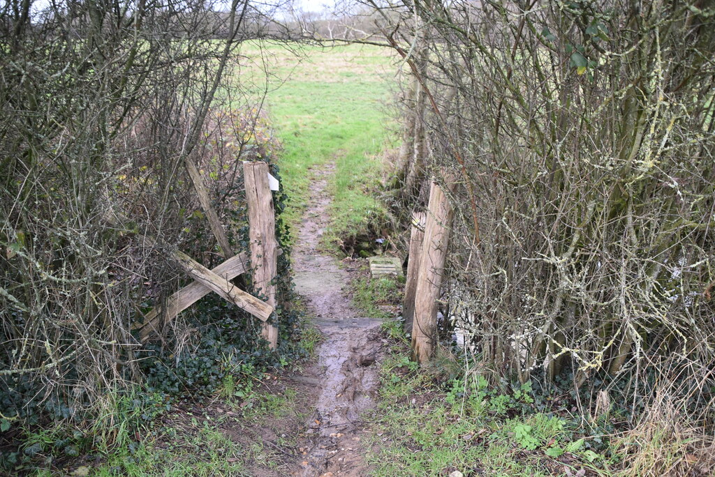 Footbridge © N Chadwick Cc-by-sa/2.0 :: Geograph Britain And Ireland