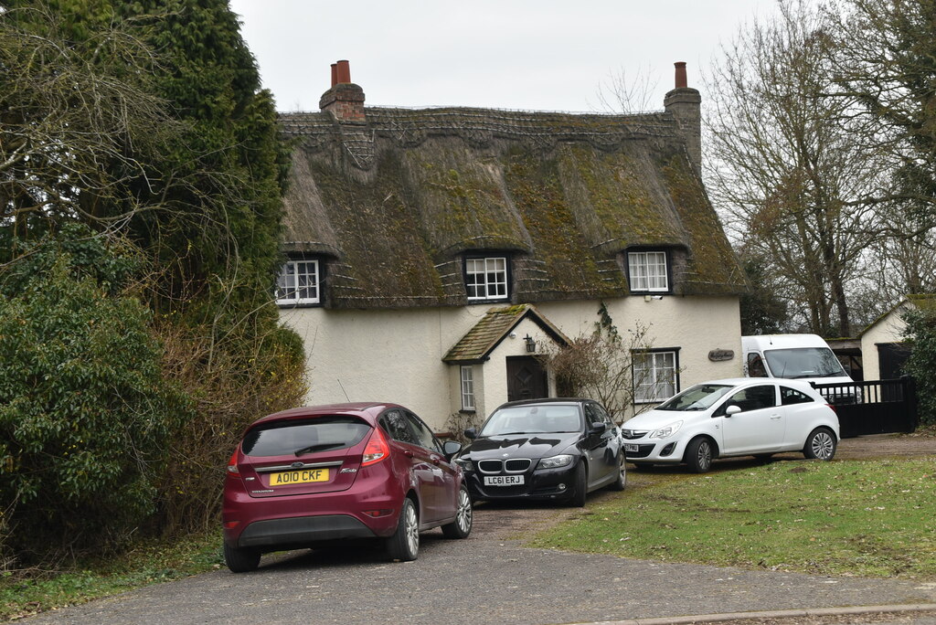 halfway-house-n-chadwick-geograph-britain-and-ireland