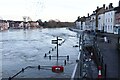SO7875 : Flood defences at Bewdley by Chris Allen