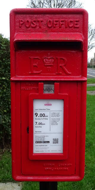 Close up, Elizabeth II postbox on Green... © JThomas cc-by-sa/2.0 ...