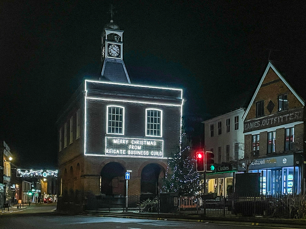 Christmas lights The Old Town Hall © Ian Capper ccbysa/2.0