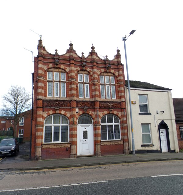 Former Newmarket Tavern © Gerald England :: Geograph Britain and Ireland