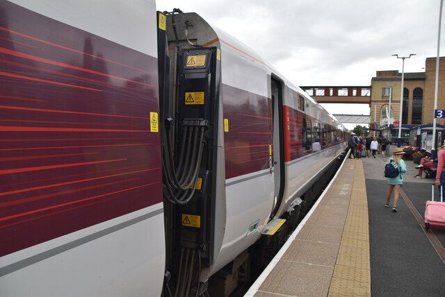 Harrogate Station © N Chadwick :: Geograph Britain and Ireland