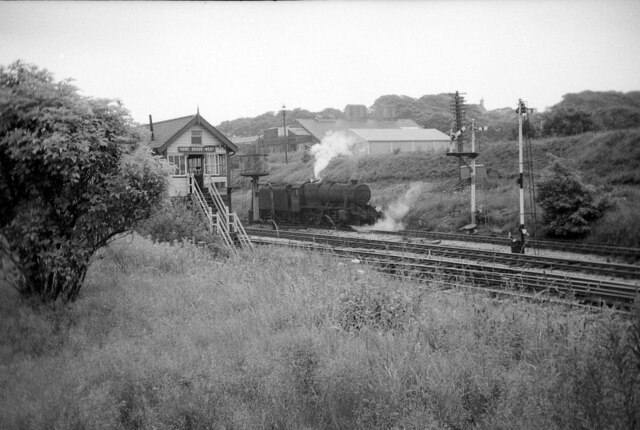 Rose Grove West Signal Box with passing... © Martin Tester cc-by-sa/2.0 ...