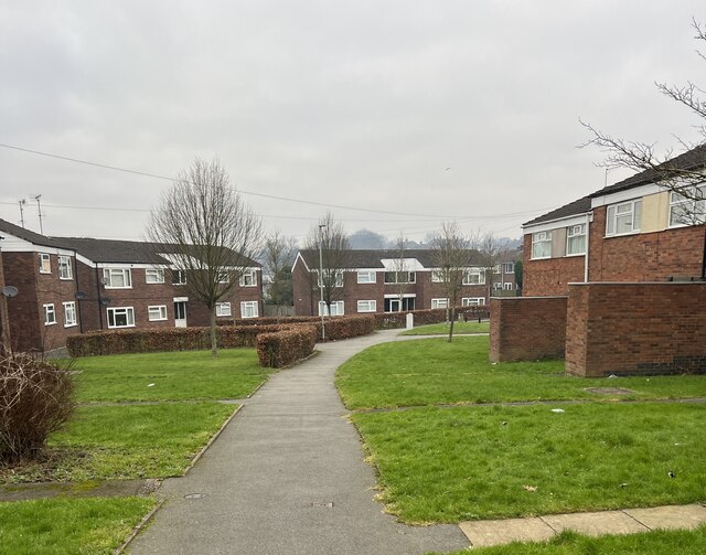 Path through Talke Pits housing estate © Jonathan Hutchins cc-by-sa/2.0 ...