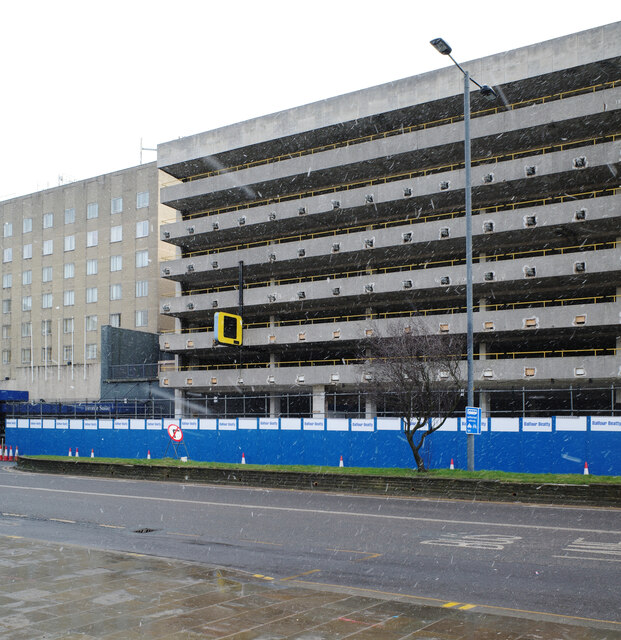 Multi-story car park, Hall Ings,... © habiloid cc-by-sa/2.0 :: Geograph ...