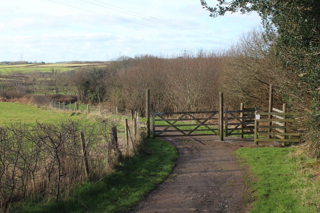 Gates on track into Jubilee Park, East... © M J Roscoe cc-by-sa/2.0 ...