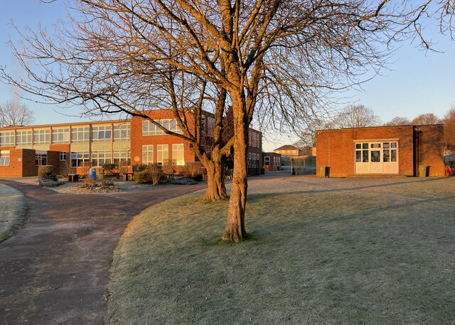 A new day - Bohunt Farnborough © Mr Ignavy cc-by-sa/2.0 :: Geograph ...