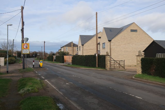 New Houses in Colne © Hugh Venables cc-by-sa/2.0 :: Geograph Britain ...