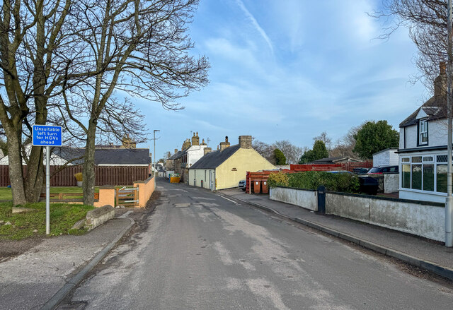 Garmouth Village © Ralph Greig cc-by-sa/2.0 :: Geograph Britain and Ireland