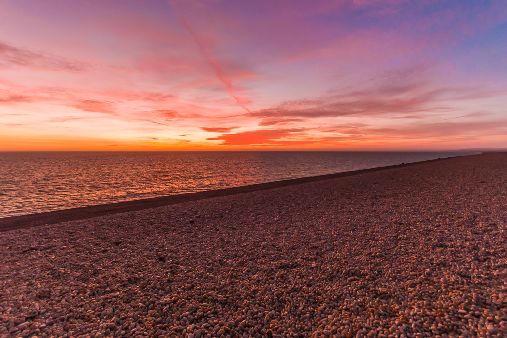 Chesil Beach at dusk © Ian Capper cc-by-sa/2.0 :: Geograph Britain and ...