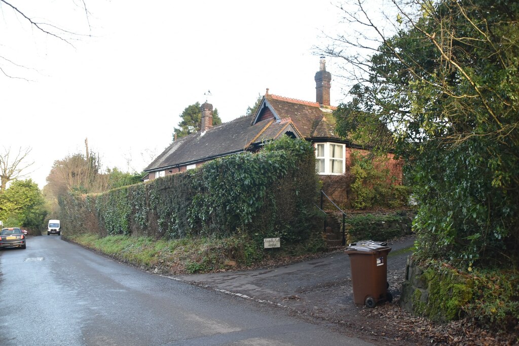 Fairview © N Chadwick cc-by-sa/2.0 :: Geograph Britain and Ireland