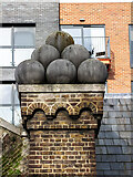 TQ4379 : Woolwich Arsenal : detail, "Dial Arch" public house by Jim Osley