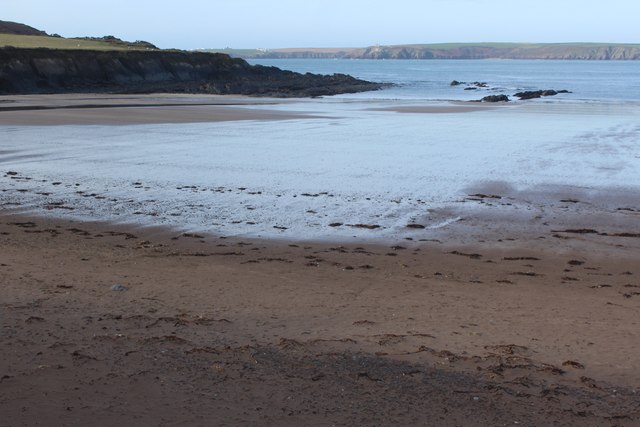 South side of West Angle Bay © M J Roscoe cc-by-sa/2.0 :: Geograph ...