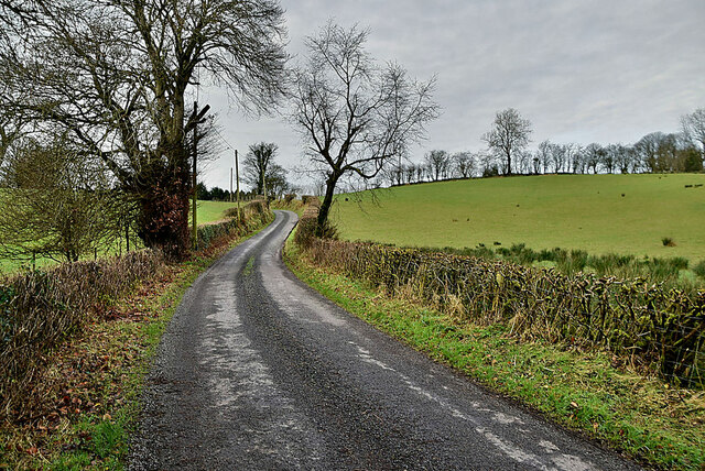 Cairn Road, Drumnakilly
